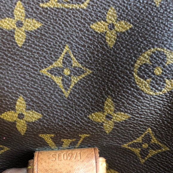 Louis Vuitton bag - Picture 3 of 5